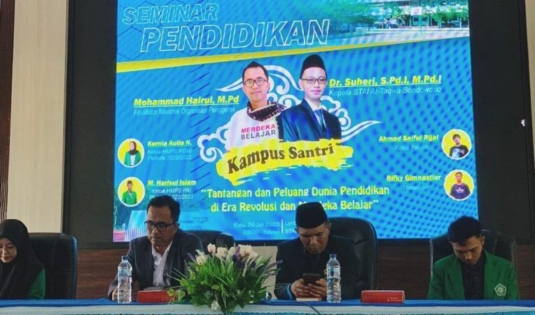 Kepala SMPN 1 Curahdami