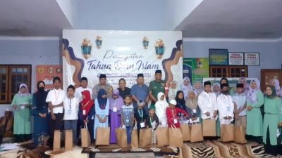 Peringati 10 Muharram 1445 H, Lurah Kebonsari Jember Santuni Anak Yatim Piatu