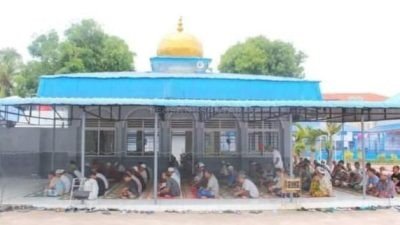 Petugas dan WBP Lapas Kelas IIB Padangsidimpuan Laksanakan Shalat Jumat Bersama