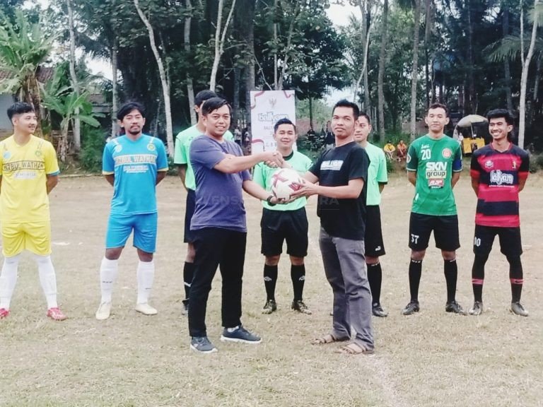 Kepala Desa Sumowangi