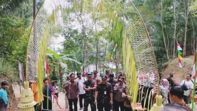 Pj Bupati Banjarnegara Resmi Tutup TMMD Sengkuyung Tahap II Tahun 2023 di Desa Gumelem Wetan