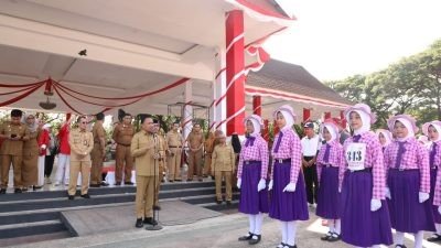Bupati Bantaeng Lepas Peserta Lomba Gerak Jalan Indah Pelajar, Semarakkan HUT RI ke-78
