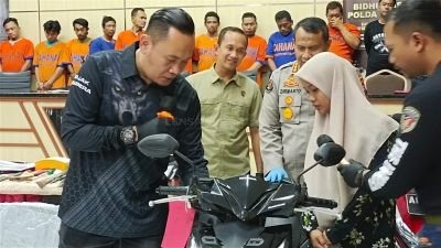 Tak Percuma Lapor Polisi, Polda Jatim Berhasil Temukan dan Kembalikan Motor Korban Pencurian Kepada Pemilik