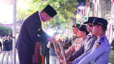 Sambut HUT RI ke-78, Pemkab Rohil Gelar Pawai Obor