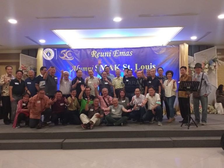 Ketua Umum Ikatan Alumni St. Louis Angkatan ke-7