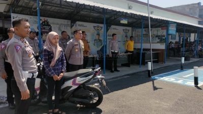 Tingkatkan Layanan, Kapolres Sidak SIM Satpas Polres Nganjuk