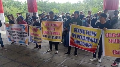 FMPT Gelar Unjuk Rasa ke DPRK Aceh Tamiang, Menolak Hasil Seleksi Komisioner KIP Periode 2023-2028