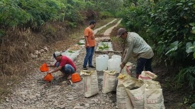 PT SMN Trenggalek Salurkan Bantuan CSR di Buluroto