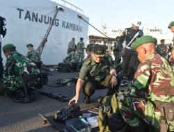 Tiba di Dermaga Ujung Koarmada II Surabaya, Satgas Yonif 511/DY Masuki Tahap Pemeriksaan