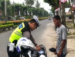 Sehari Operasi Zebra Singgalang 2023, Polda Sumbar Keluarkan Ratusan Tilang dan Teguran Kepada Pelanggar Lalu Lintas