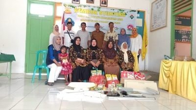 Gelar Rembuk Stunting, Pemdes Langganu di Taliabu Serahkan Alat-alat Antropometri
