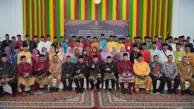Buka Pembekalan Adat, Bupati Rohil Ajak Calon Penghulu Tidak Lakukan Money Politik