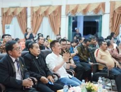 Hadiri Hari Pentakosta, Bupati Rohil Afrizal Sintong Sampaikan Pesan Persatuan