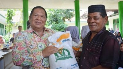 Wali Kota Padangsidimpuan Salurkan 110 Ton Bantuan Cadangan Pangan Beras