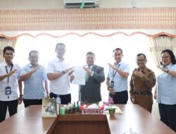 Bupati Tapsel Teken Surat Perjanjian Hibah Dukungan Peningkatan Prasarana di Bandara Aek Godang