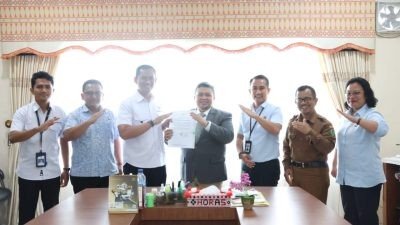 Bupati Tapsel Teken Surat Perjanjian Hibah Dukungan Peningkatan Prasarana di Bandara Aek Godang