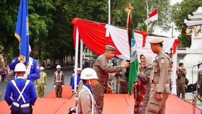 Kirab Pataka Jer Basuki Mawa Beya Peringatan HUT ke-78 Provinsi Jawa Timur Tiba di Lumajang