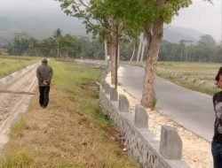 Upah Pekerja Pembangunan Pelengkap Ruas Jalan Sopla-Cibogo di Pangandaran Ditunggak, Pelaksana Beri Tanggapan Begini