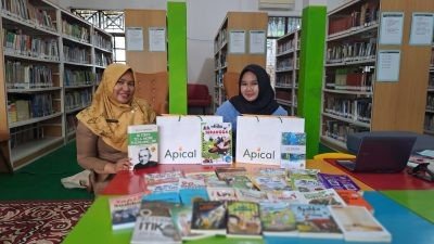 Hibah Buku Bacaan Siswa, Apical Raih Penghargaan dari Pemko Dumai