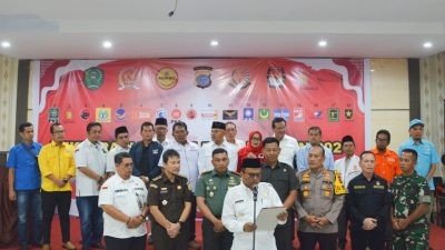 Pj Wali Kota Padangsidimpuan Bersama 13 Parpol Komitmen Wujudkan Pemilu Aman, Jujur dan Adil