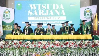 IAI Tabah Lamongan Gelar Wisuda XIV, Berikut Pesan Rektor dan Kesan Lulusan
