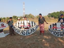 Masyarakat di Pantura Pamekasan Terbangkan Layang-layang Bergambar Ganjar-Mahfud