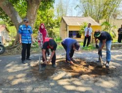 Melihat Jalan Berlubang, Ini yang Dilakukan PJ Bupati Bondowoso