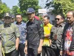 Komitmen Kembangkan Infrastruktur, PJ Bupati Bondowoso Monitoring Langsung Pelaksanaan Proyek