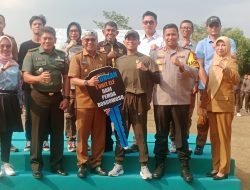 PJ Bupati Bondowoso Serahkan Bantuan Mobil Dinas untuk Yonif Raider 514/SY Kostrad