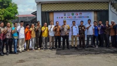 Penandatanganan Nota Kesepakatan Bersama Penertiban APK di Padangsidimpuan