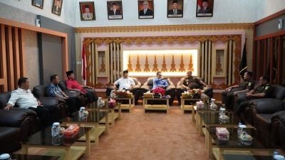 Kajati Akmal Abbas Terima Kunker Ketua DPRD Provinsi Riau dan Komandan Lanud RSN