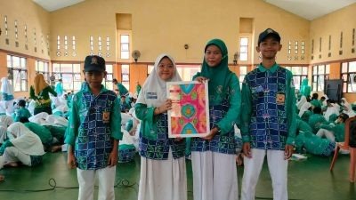 Batik Lintang Malang Dampingi 800 Murid SMPN 1 Pandaan Pasuruan Lestarikan Batik Tulis