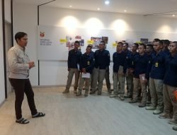 31 Siswa Politeknik Kelautan dan Perikanan Dumai Kunjungi Pabrik Apical