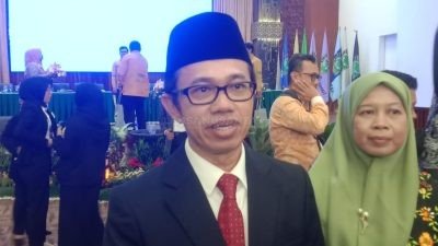 Resmi Dilantik Jadi Rektor Unand Periode 2023-2028, Efa Yonnedi Ajak Kolaborasi Semua Stakeholder