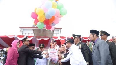 Alat Tradisional Nung Neng dan Tari Tor-Tor Warnai Kemeriahan Hari Jadi ke-73 Kabupaten Tapsel