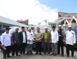 Bupati Tapsel Serahkan Bantuan 5 Unit Kendaraan Mobil Dinas Kepada Ormas Islam