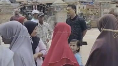 Kepala Dinas Perkimtan Kota Dumai Reza Fahlepi Bantu Korban Kebakaran di Petak Panjang