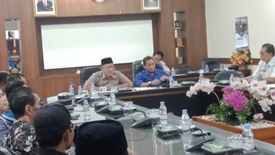 Petani Kecamatan Lodokdombo dan Jombang Gruduk DPRD Jember, Ngadu Kelangkaan Pupuk Bersubsidi
