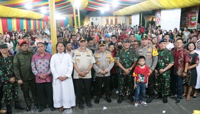 Tinjau Gereja dan Pos Pengamanan, Kapolda Sumbar: Perayaan Natal Aman dan lancar