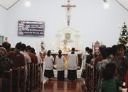 Ratusan Umat Katolik Ikuti Misa Natal di Gereja Santo Mikhael Banjarnegara