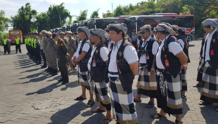 Polresta Denpasar Apel Kesiapan Pengamanan Tahun Baru 2024 di Wilayah Kuta