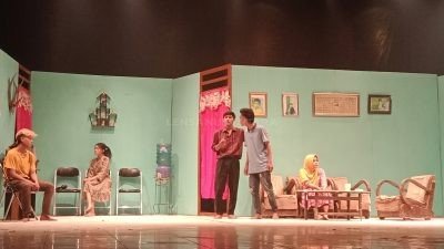 Dies Maulidiah ke-32, Teater Fataria IAIN Madura Pamekasan Pentaskan ‘Ayahku Pulang’ Karya Usmar Ismail