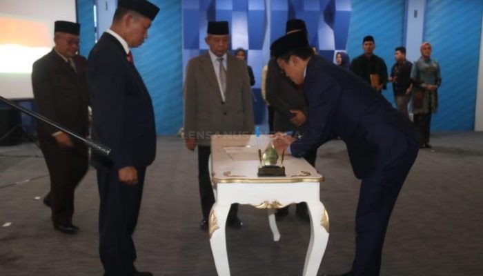 Pj Bupati Bogor Lantik Dirut Perumda Tirta Kahuripan, Diharapkan Lebih inovatif dan Perluas Jaringan
