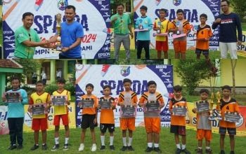 Kepala SMPN 1 Curahdami Bondowoso