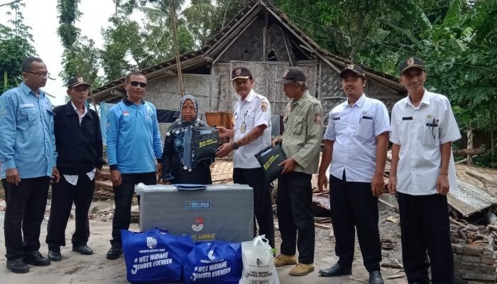 Rumah Janda di Jember Roboh Diterjang Angin, Dinsos Gerak Cepat Salurkan Bantuan