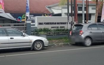 Kepala Dinas Pemberdayaan Masyarakat dan Desa Jember