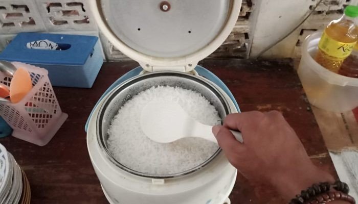 Diduga Bantuan Alat Masak Listrik di Banjarnegara dari Kementerian ESDM Dibuat Kampanye oleh Caleg