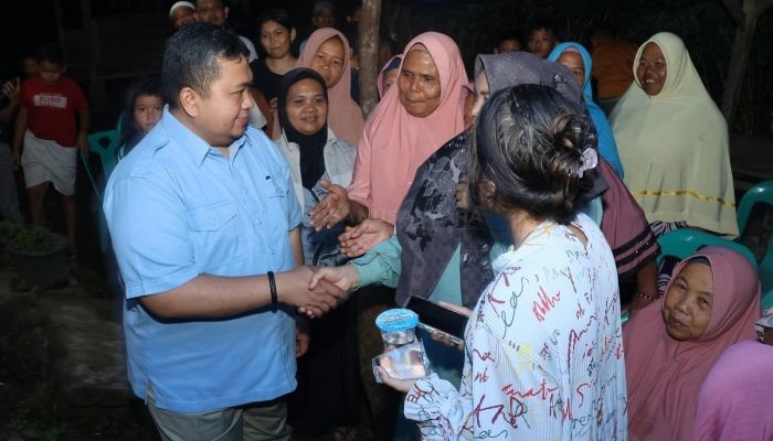 Ketua Dewan Penasihat Partai Gerindra Tapsel Nonton Bareng Debat Cawapres di Angkola Barat