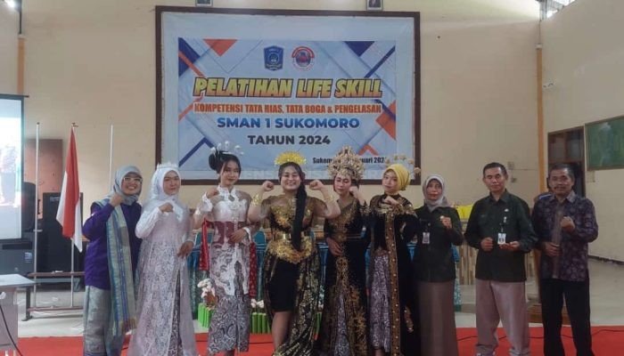 Gandeng LPK Al Gunnah Madiun, SMAN 1 Sukomoro Magetan Berikan Pelatihan Life Skill Siswa Kelas XII