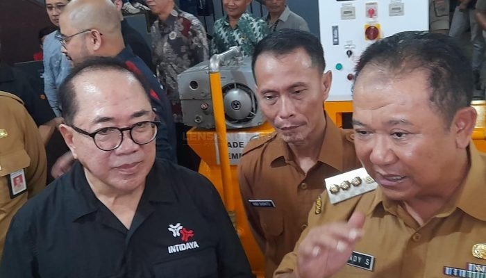Lakukan Factory Tour, Bupati Hendy Target PT Intidaya Dinamika Sejati Produksi Sparepart Asli Jember